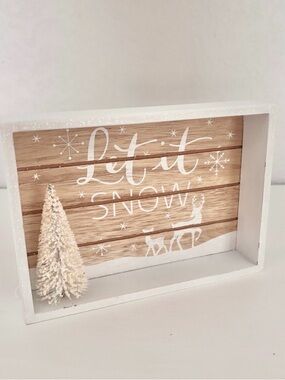 🌲TARGET Let it Snow Shadowbox Decor NWT